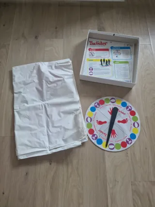 Juego Twister Hasbro