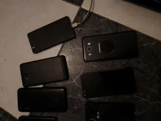 Lote 13 cellulari LG e Samsung bq iPhone Huawei noki