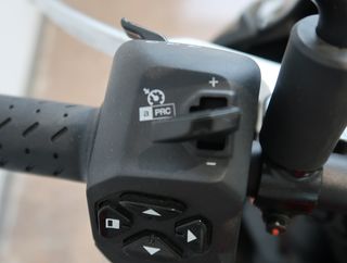 APRILIA TUONO 660 FACTORY TOOFAST. CARNET A