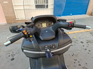 Suzuki Burgman 650 executive