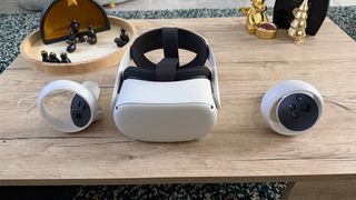 Oculus Meta Quest 2 con controller