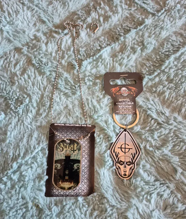 Ghost Colar e Porta-chaves