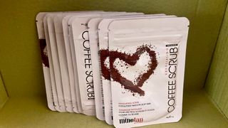 Laritz Lip Gloss Cor Bege