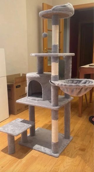 Rascador para gatos gris nuevo