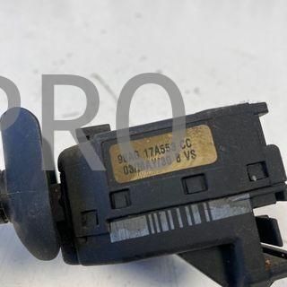 CONMUTADOR DE LIMPIAPARABRISAS FORD FOCUS USADO