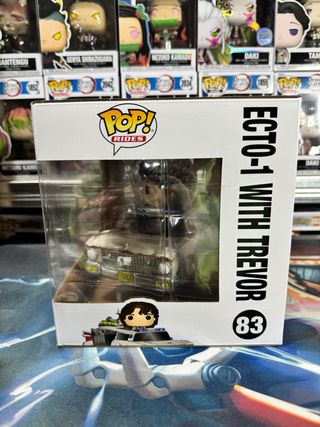 Funko Pop! Ghostbusters Ecto-1 con Trevor 83