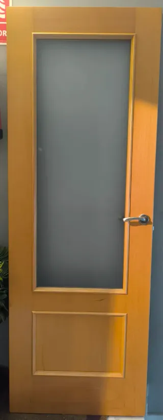 Puertas correderas nogal con cristal (con fijo).