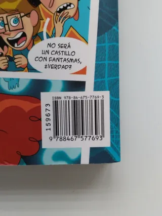 Los Futbolísimos 6: El misterio del castillo em...