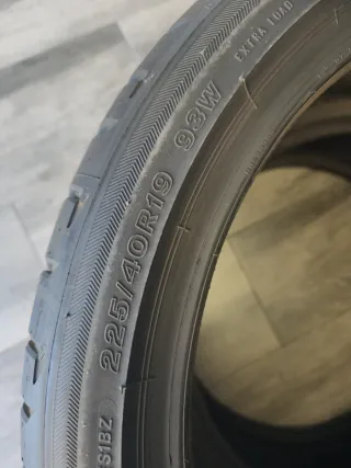 225/40R19 93W Bridgestone Potenza S001