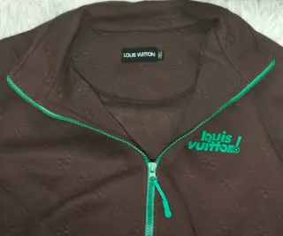 Conjunto Louis Vuitton Monogram Marrón y Verde