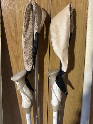 Sci, bastoni e scarponi da sci