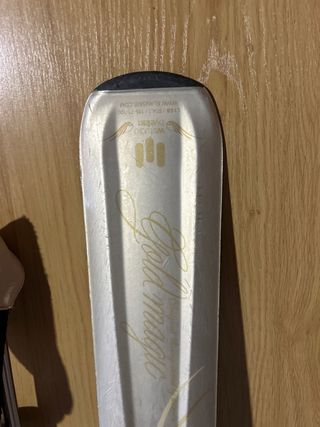 Sci, bastoni e scarponi da sci