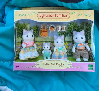Familia Gatos Latte Sylvanian Families