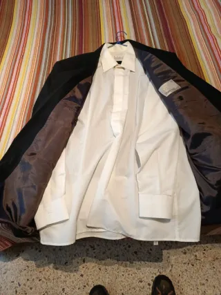 Traje de ceremonia hombre elegante negro