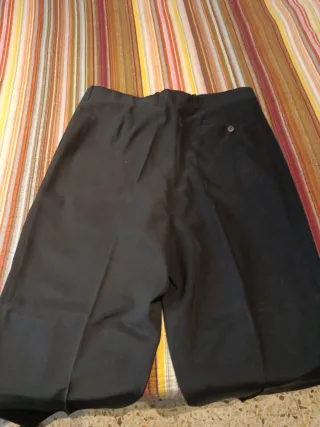 Traje de ceremonia hombre elegante negro