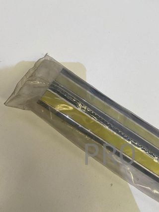 ORIGINAL MOLDURA PUERTA LATERAL 90332600