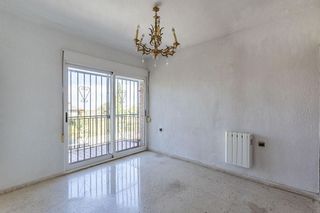 Chalet en venta en Zubia (La)