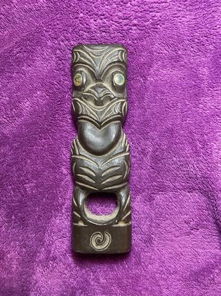 Figura Tótem Tiki Maoríes Nueva Zelanda