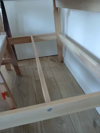 IKEA. Escritorio infantil con silla.