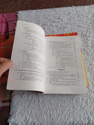 2 libros de acciones, opciones y, futuros financie