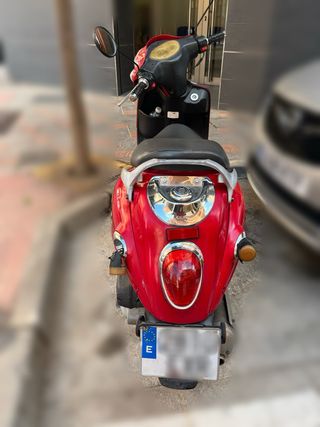 Moto 125cc Aiyumo Classic Roja