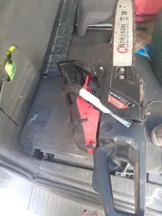 Sierra de gasolina Nakasaki