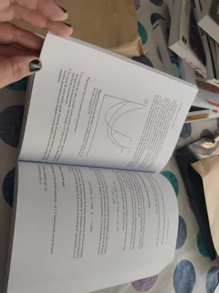 Microeconomía intermedia, 9th ed. (Spanish Edit...