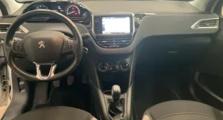 Peugeot 208 1.2 Etiqueta C