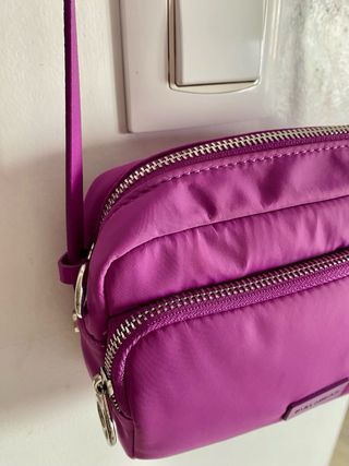Bolso morado Pull and Bear