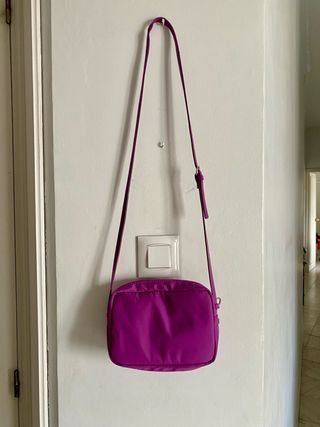 Bolso morado Pull and Bear