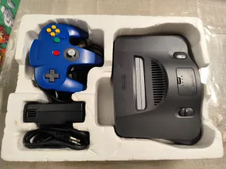 Nintendo 64 con caja