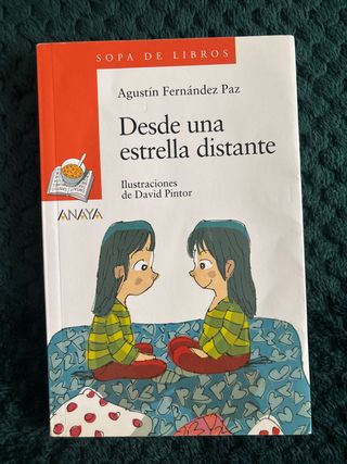 Desde una estrella distante (Sopa de libros / S...