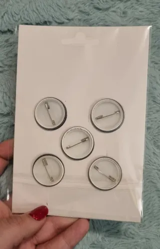 Carcass Conjunto de Crachás e Porta-chaves