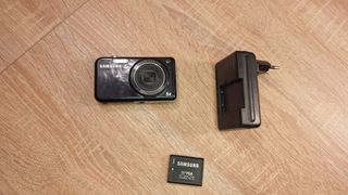 Samsung PL120 Cámara Digital 14.2MP Negra