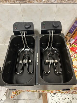 1 Freidora  Doble Aigostar 3L cada una