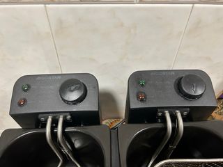 1 Freidora  Doble Aigostar 3L cada una