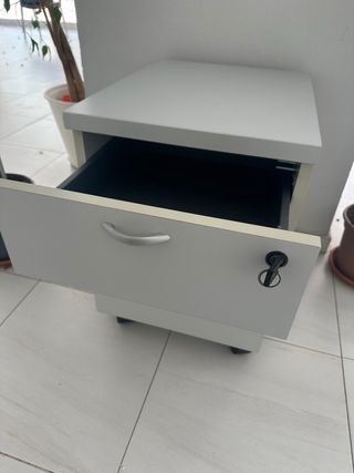 Cajonera oficina / despacho con llave (excelente)