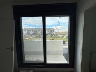 Puerta corredera PVC Gris Ral 7016