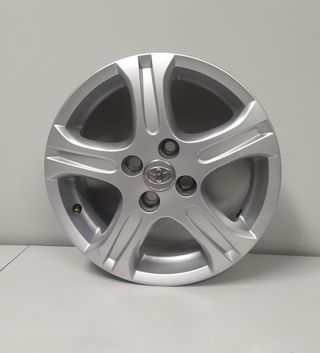 Juego Llantas de 15 originales Toyota Yaris 4x100