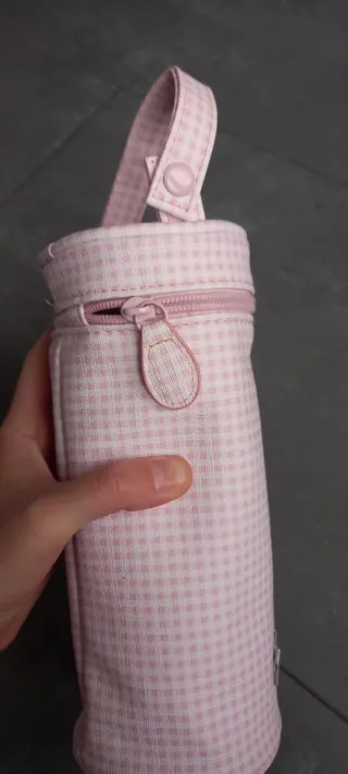 Porta biberón Pasito a Pasito cuadros rosa
