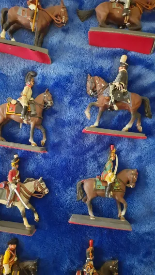 Figuras Soldados a Caballo