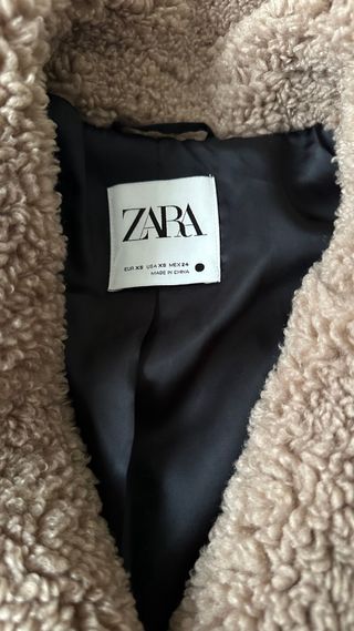 Abrigo borrego Zara camel