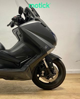 YAMAHA TMAX 530