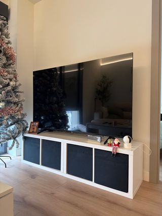 Mobile TV modulare Ikea bianco e nero