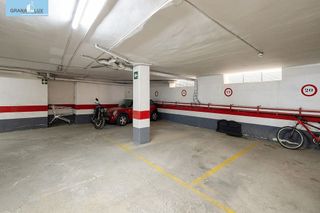 Garaje en venta en Barrio de Zaidín en Granada