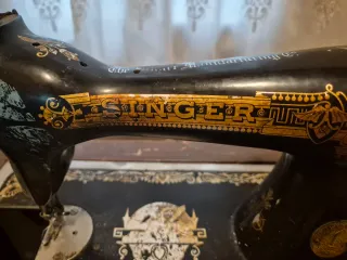 Máquina de coser Singer antigua