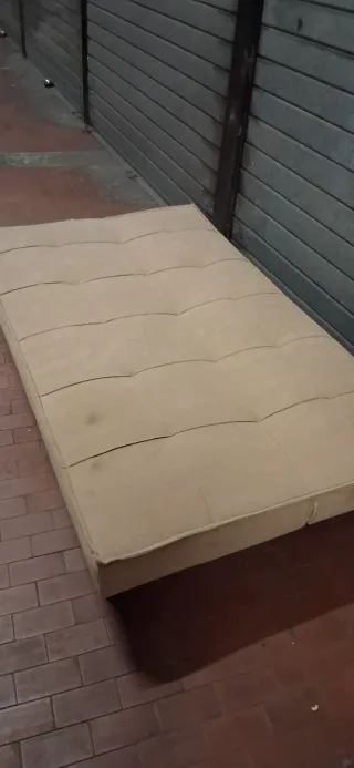 Divano letto beige tessuto