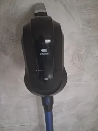 Aspiradora escoba Taurus Ultimate