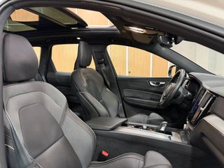 Volvo XC60 R DESIGN 2.0 B4