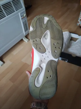 Zapatillas Jordan 11 CMFT Low Rojas Multicolor